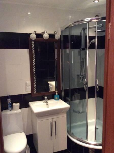 Apart Na Himnaziinoi Naberezhnii Apartamento Jarkov Exterior foto
